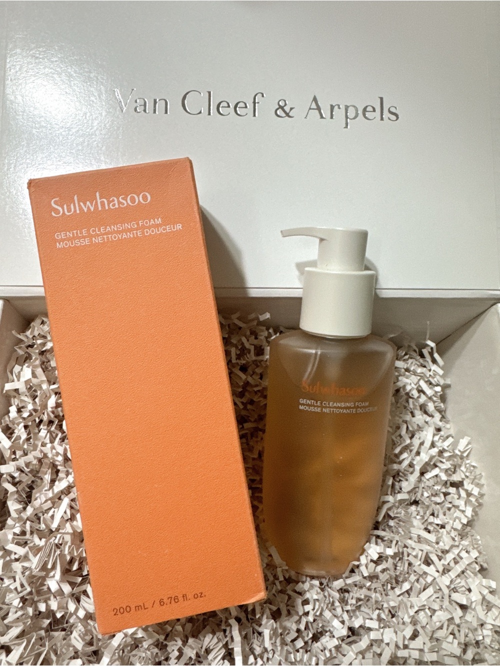 (NEW) Sulwhasoo Gentle Cleansing Foam — Cream - Picture 7 of 8